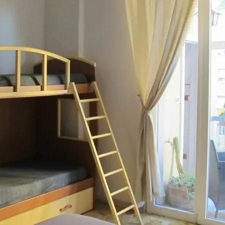 Apartment Apartment Nella, Free Parking & Luggage Storage Florence